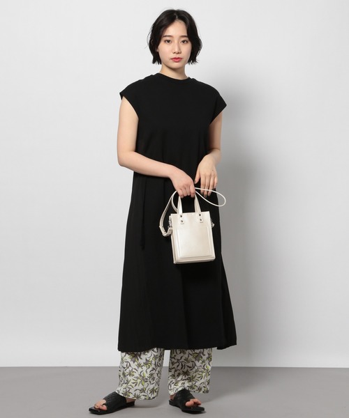 PAGEBOY(ページボーイ)の「サイドプリーツカットワンピース(ワンピース・レディース・ブラック×ホワイト/ブラック×ブラック/グレイッシュベージュ・FREE)」の18枚目の写真