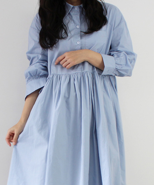 MODE ROBE（モードローブ）の「ギャザーロングシャツワンピース（シャツワンピース・レディース・ブルー/ホワイト・FREE）」の10枚目の写真