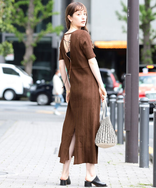 Ray BEAMS(レイビームス)の「Ray BEAMS / リブ バック レースアップ ワンピース(ワンピース・レディース・ブラック/ダークブラウン/グリーン系その他3・ONE SIZE)」の13枚目の写真