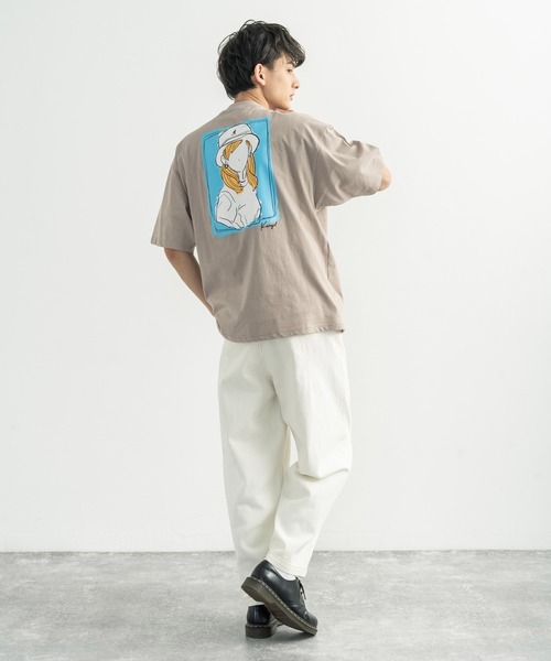 Rocky Monroe(ロッキーモンロー)の「KANGOL カンゴール 別注 オーバーサイズ イラスト グラフィックバックプリントT(Tシャツ/カットソー・メンズ・ブラウン/グレイッシュベージュ/グリーン/オフホワイト/ピンク/パープル/サックスブルー/ブラック・M/S/L/XL)」の22枚目の写真