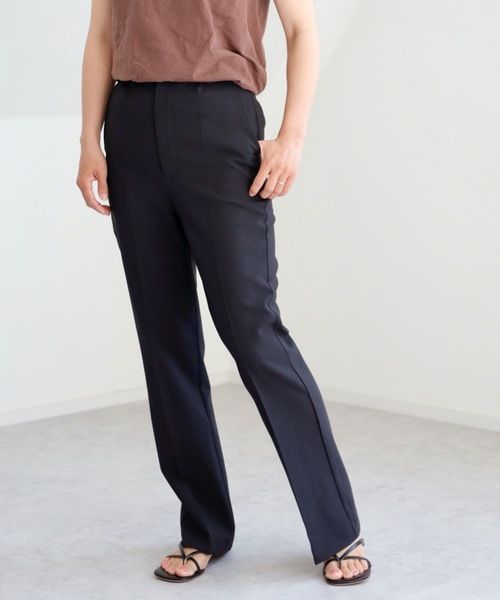 UNFIELD(アンフィールド)の「【UNFIELD センタープレスフレアパンツ】(その他パンツ・レディース・ブラック/ピンク/グレイッシュベージュ・FREE)」の12枚目の写真