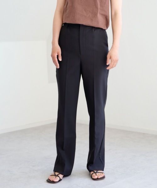 UNFIELD(アンフィールド)の「【UNFIELD センタープレスフレアパンツ】(その他パンツ・レディース・ブラック/ピンク/グレイッシュベージュ・FREE)」の13枚目の写真