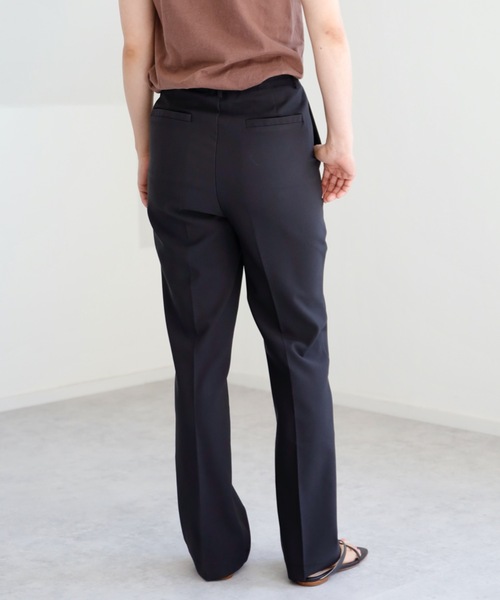 UNFIELD(アンフィールド)の「【UNFIELD センタープレスフレアパンツ】(その他パンツ・レディース・ブラック/ピンク/グレイッシュベージュ・FREE)」の19枚目の写真