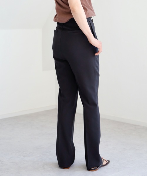 UNFIELD(アンフィールド)の「【UNFIELD センタープレスフレアパンツ】(その他パンツ・レディース・ブラック/ピンク/グレイッシュベージュ・FREE)」の20枚目の写真