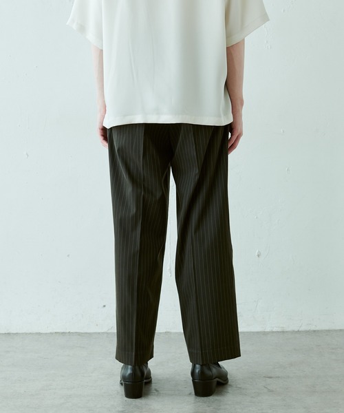 Lui's（ルイス）の「キュプラ混ストライプワイドパンツ（スラックス・メンズ・ブラック/ライトグレー・SMALL/MEDIUM）」の14枚目の写真