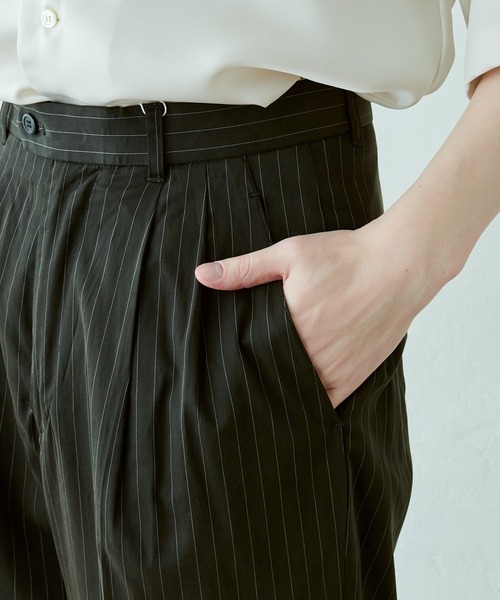 Lui's（ルイス）の「キュプラ混ストライプワイドパンツ（スラックス・メンズ・ブラック/ライトグレー・SMALL/MEDIUM）」の9枚目の写真