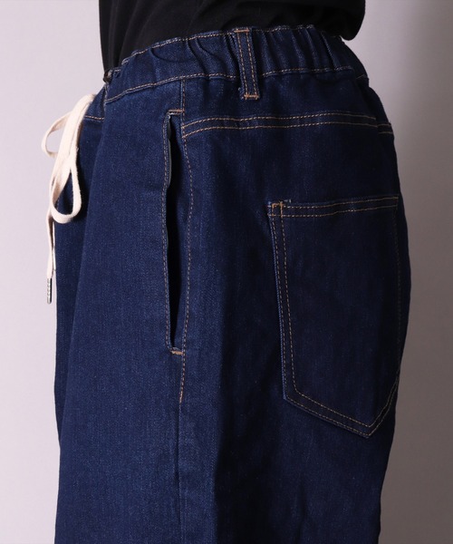 BAYBLO（ベイブロ）の「(BB)【ユニセックス】デニム ワイド タック パンツ（デニムパンツ・メンズ・ダークインディゴブルー/ライトインディゴブルー/ワンウォッシュ・LARGE/MEDIUM/X-LARGE）」の11枚目の写真