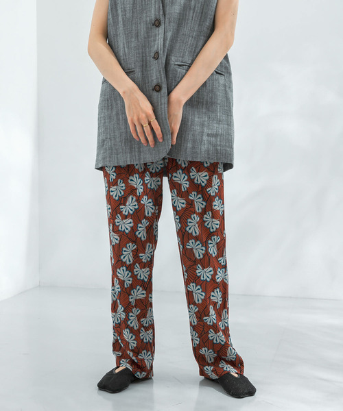 KBF（ケイビーエフ）の「DEVEAUXイージーパンツ（その他パンツ・レディース・カーキ/ブラウン・ONE）」の6枚目の写真