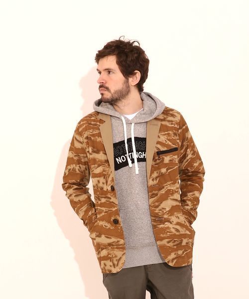 VIRGOwearworks(ヴァルゴウェアワークス)の「Spread tiger tailored jkt(テーラードジャケット・メンズ・ベージュ/グリーン・4/3/2)」の2枚目の写真