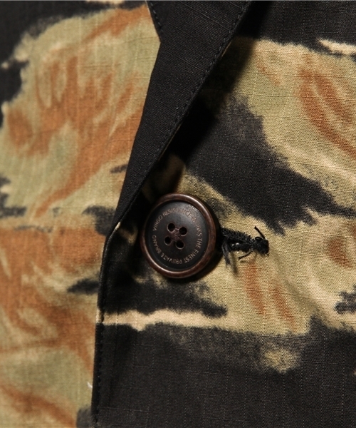 VIRGOwearworks(ヴァルゴウェアワークス)の「Spread tiger tailored jkt(テーラードジャケット・メンズ・ベージュ/グリーン・4/3/2)」の17枚目の写真