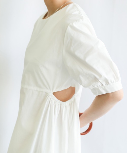 select MOCA（セレクトモカ）の「2021 SS パフスリーブサイドオープンワンピース（ワンピース・レディース・ホワイト/ブルー・FREE）」の17枚目の写真