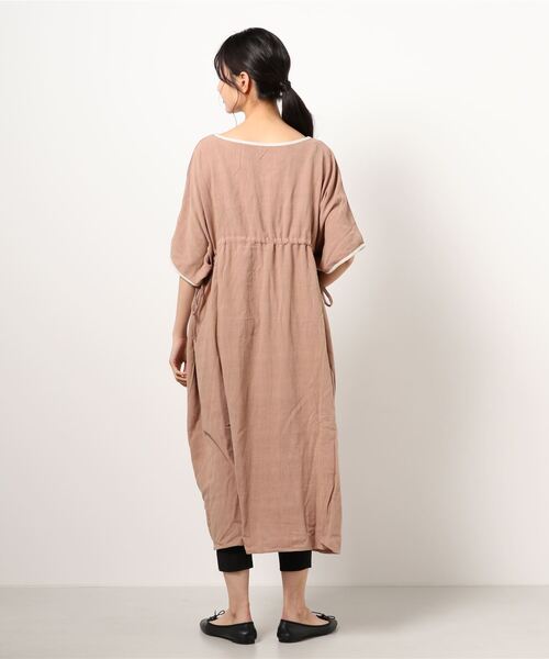 R・P・S pura(アールピーエスピューラ)の「【WEB限定】pura カフタンワンピース(ワンピース・レディース・カーキ/アイボリー/モカ・フリー)」の8枚目の写真