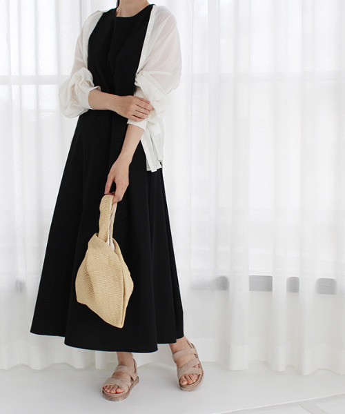 MODE ROBE(モードローブ)の「ノーカラーシアーシャツ(シャツ/ブラウス・レディース・ホワイト・FREE)」の8枚目の写真