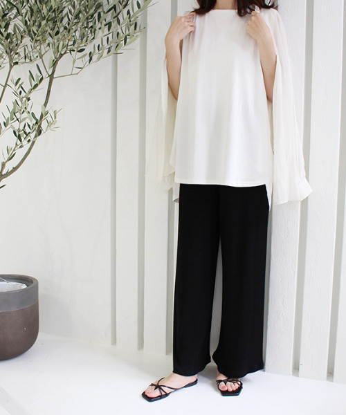 MODE ROBE(モードローブ)の「ノーカラーシアーシャツ(シャツ/ブラウス・レディース・ホワイト・FREE)」の13枚目の写真