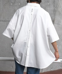 Perushu | リフレクターロゴバックボタンアシメシャツ(シャツ/ブラウス)