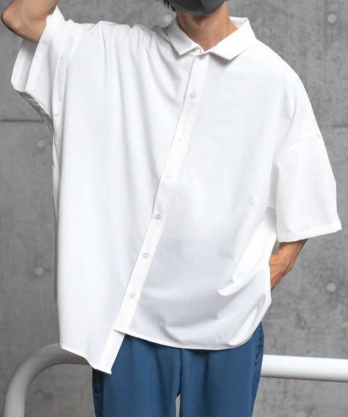 Perushu（ペルーシュ）の「リフレクターロゴバックボタンアシメシャツ（シャツ/ブラウス・メンズ・ホワイト/ライトグリーン/サックスブルー・MEDIUM/LARGE）」の10枚目の写真