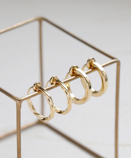 colleca la（コレカラ）の「セットフープイヤリング[twist]（イヤリング・レディース・シルバー/ゴールド・ﾌﾘ-）」の2枚目の写真