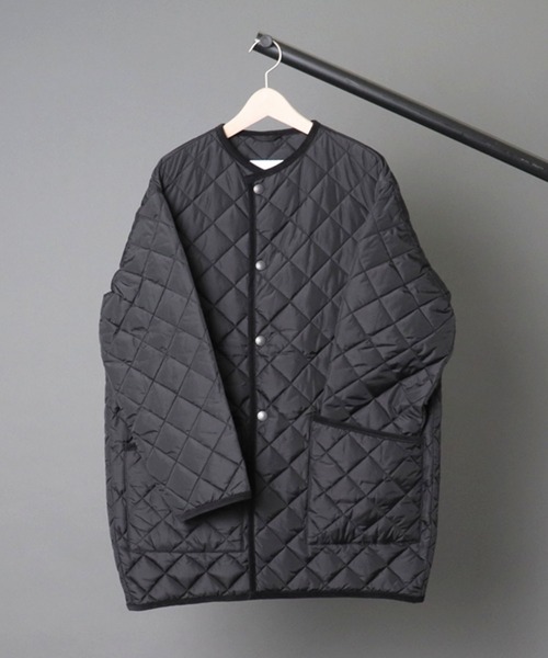 Barbour（バブアー）の「【 BARBOUR / バブアー 】 QUILTED NO COLLAR COAT NYLON / キルト ノーカラーコート ナイロン（ノーカラーコート・レディース・ブラック/オリーブ・10）」の2枚目の写真