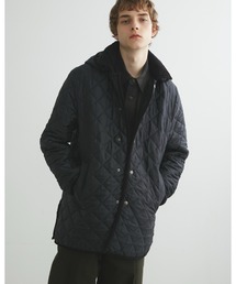 DERBY HOOD QUILTED WITH DOT BUTTON