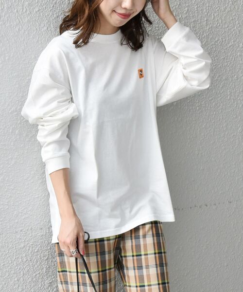 newhattan（ニューハッタン）の「【SHIPS any別注】newhattan: ドロップショルダー オーバーサイズ ロングスリーブ Tシャツ◇（Tシャツ/カットソー・メンズ・ホワイト/ブラック/ベージュ/ネイビー/ピンク/ブルー・MEDIUM/LARGE/X-LARGE）」の2枚目の写真