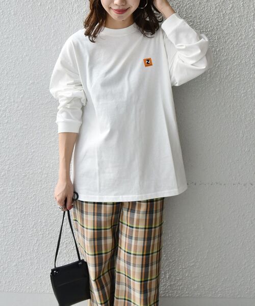 newhattan（ニューハッタン）の「【SHIPS any別注】newhattan: ドロップショルダー オーバーサイズ ロングスリーブ Tシャツ◇（Tシャツ/カットソー・メンズ・ホワイト/ブラック/ベージュ/ネイビー/ピンク/ブルー・MEDIUM/LARGE/X-LARGE）」の13枚目の写真