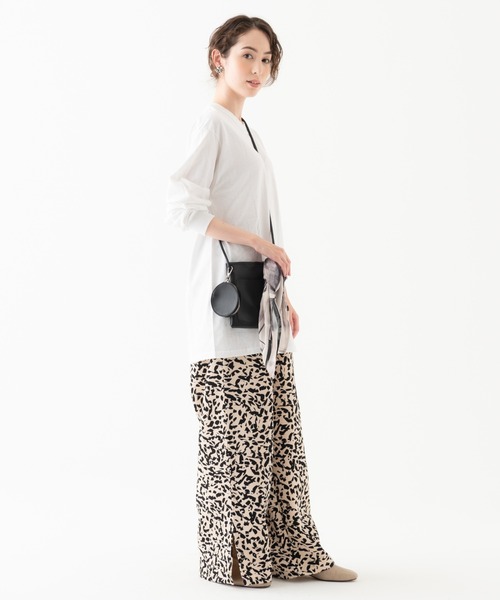 LAYMEE(レイミー)の「Dlory mini bag / ドローリーミニバッグ(ボディバッグ/ウエストポーチ・レディース・ブラック/キャメル/カーキ系/ブルー系・FREE)」の20枚目の写真