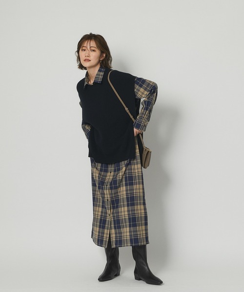 RIVE DROITE(リヴドロワ)の「すっきり美脚見え スクエアトゥロングブーツ(ブーツ・レディース・ブラック/ダークブラウン・23.5/24.5)」の15枚目の写真