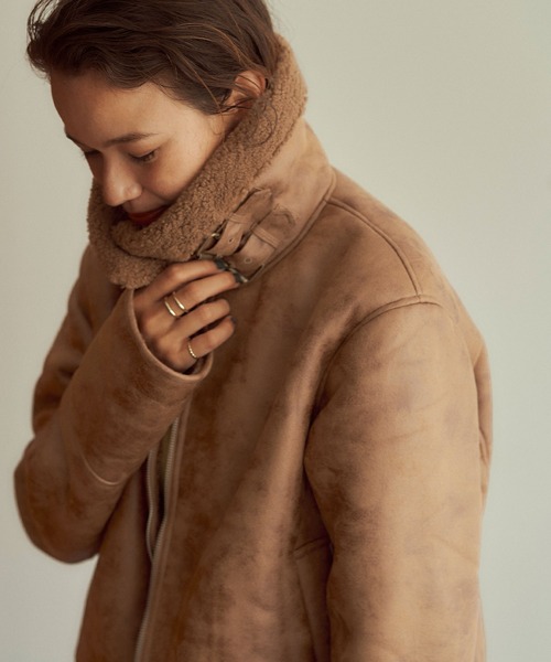 titivate(ティティベイト)の「エコムートンフライトジャケット(ムートンコート・レディース・ブラウン/グレイッシュベージュ・S/M)」の15枚目の写真