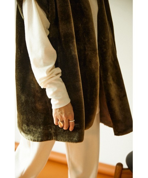 BLACK BY MOUSSY（ブラックバイマウジー）の「eco fur vest(エコファー