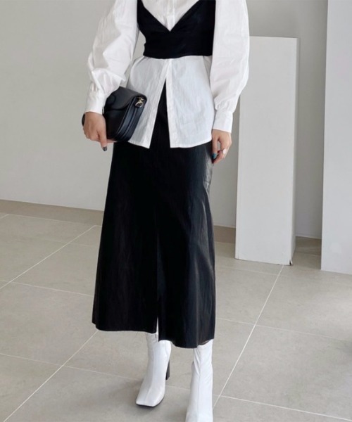 a lot of love（ア ロット オブ ラブ）の「ハイウエスト　フェイクレザー　スリットスカート（スカート・レディース・ブラック・S/M）」の14枚目の写真