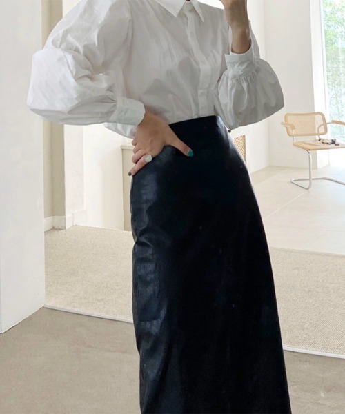 a lot of love（ア ロット オブ ラブ）の「ハイウエスト　フェイクレザー　スリットスカート（スカート・レディース・ブラック・S/M）」の19枚目の写真