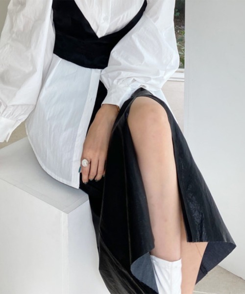 a lot of love（ア ロット オブ ラブ）の「ハイウエスト　フェイクレザー　スリットスカート（スカート・レディース・ブラック・S/M）」の8枚目の写真