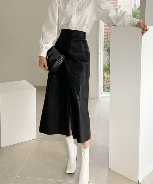 a lot of love（ア ロット オブ ラブ）の「ハイウエスト　フェイクレザー　スリットスカート（スカート・レディース・ブラック・S/M）」の11枚目の写真