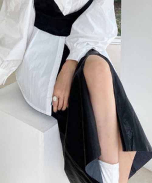 a lot of love（ア ロット オブ ラブ）の「ハイウエスト　フェイクレザー　スリットスカート（スカート・レディース・ブラック・S/M）」の13枚目の写真