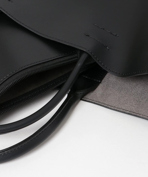 KBF(ケイビーエフ)の「ポーチ付きスクエアキューブハンドBAG(ハンドバッグ・レディース・ブラック/キャメル/カーキ・ONE)」の16枚目の写真