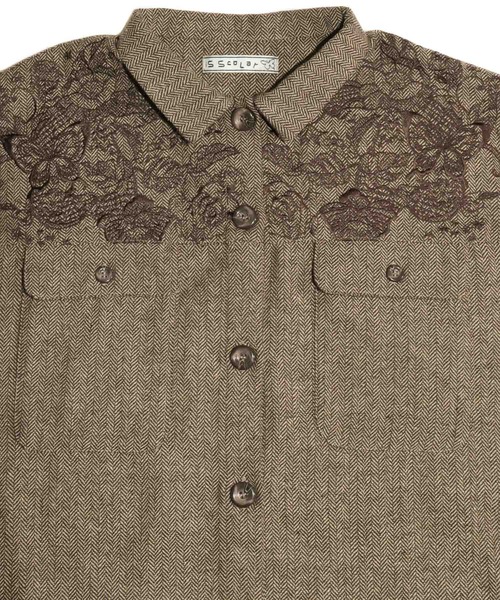 iS ScoLar(イズスカラー)の「花蝶刺繍ヘリンボーンジャケット(その他アウター・レディース・ブラック/ベージュ・M)」の15枚目の写真