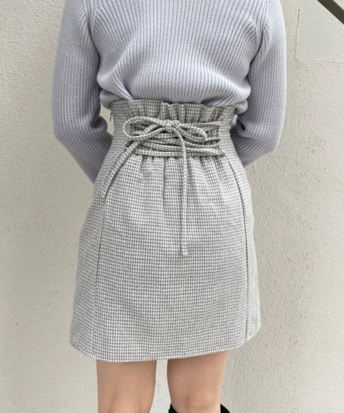 one after another NICE CLAUP(ワンアフターアナザーナイスクラップ)の「バックレースアップハイウエストミニスカート(スカート・レディース・ブラック/ブラック系その他/グレー系その他/モカ・FREE)」の3枚目の写真