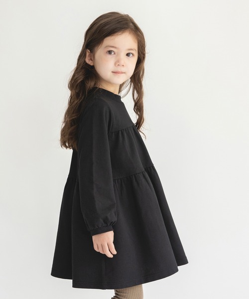 BRANSHES（ブランシェス）の「【WEB限定】ティアードワンピース（ワンピース・キッズ・ブラック/ベージュ/ラベンダー・130/100/150/110/120/140）」の9枚目の写真