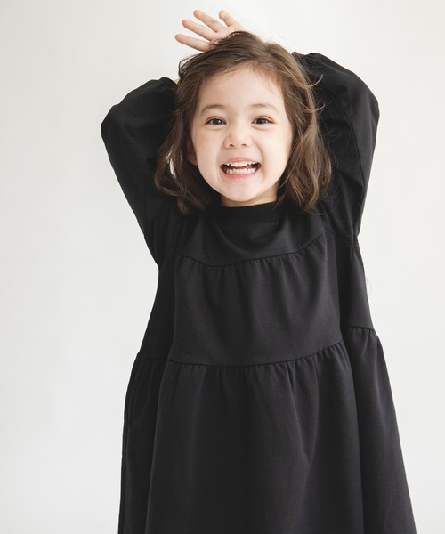 BRANSHES（ブランシェス）の「【WEB限定】ティアードワンピース（ワンピース・キッズ・ブラック/ベージュ/ラベンダー・130/100/150/110/120/140）」の13枚目の写真