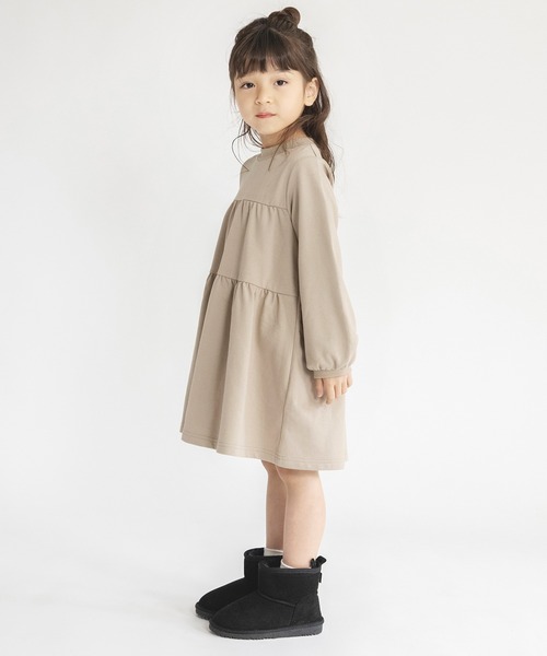 BRANSHES（ブランシェス）の「【WEB限定】ティアードワンピース（ワンピース・キッズ・ブラック/ベージュ/ラベンダー・130/100/150/110/120/140）」の17枚目の写真