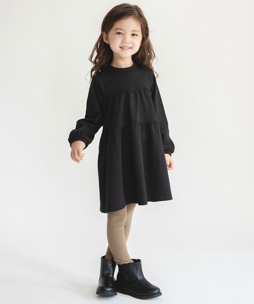 BRANSHES（ブランシェス）の「【WEB限定】ティアードワンピース（ワンピース・キッズ・ブラック/ベージュ/ラベンダー・130/100/150/110/120/140）」の5枚目の写真
