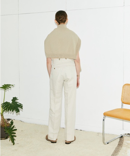 Apartment Three(アパートメントスリー)の「Apartment Three - Linen-Blend Trousers(スラックス・メンズ・ベージュ・1/2)」の5枚目の写真