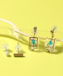 スクエアフラワーセットピアス