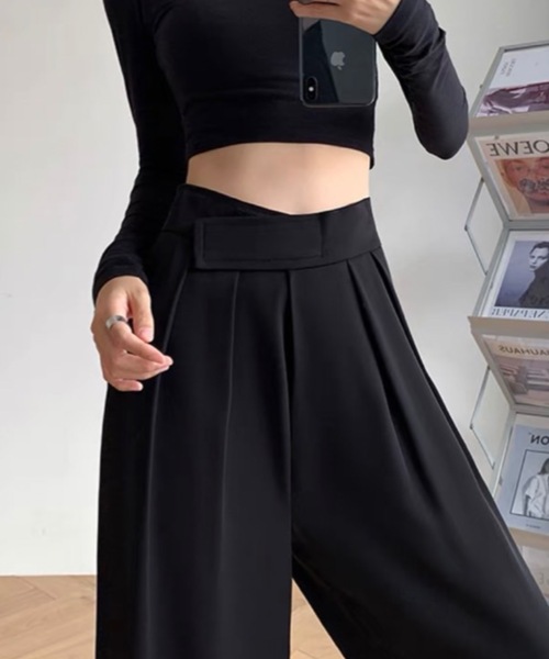 sakishimatokyo(サキシマトーキョー)の「【ZOZO限定】「フロントタックパンツ」(その他パンツ・レディース・ブラック/ブラウン・MEDIUM/LARGE)」の2枚目の写真