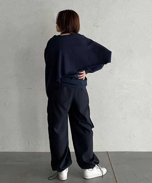 ETRE TOKYO(エトレトウキョウ)の「ドロストペインターパンツ(カーゴパンツ・レディース・アイボリー/ネイビー・M/S)」の9枚目の写真