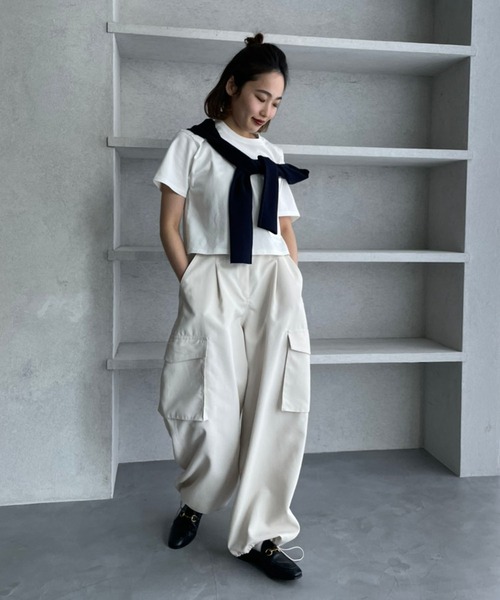 ETRE TOKYO(エトレトウキョウ)の「ドロストペインターパンツ(カーゴパンツ・レディース・アイボリー/ネイビー・M/S)」の17枚目の写真