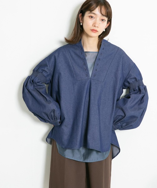 KBF（ケイビーエフ）の「スモッキングデニムブラウス（シャツ/ブラウス・レディース・ブラック/ブルー・ONE）」の13枚目の写真