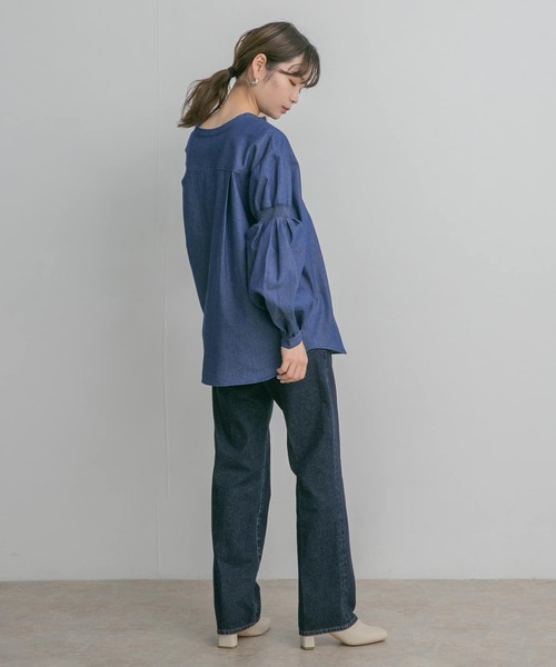 KBF（ケイビーエフ）の「スモッキングデニムブラウス（シャツ/ブラウス・レディース・ブラック/ブルー・ONE）」の18枚目の写真