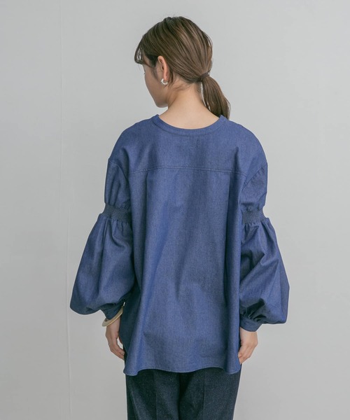 KBF（ケイビーエフ）の「スモッキングデニムブラウス（シャツ/ブラウス・レディース・ブラック/ブルー・ONE）」の21枚目の写真