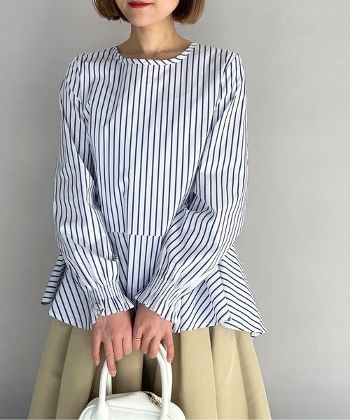 PICCIN（ピッチン）の「袖シャーリング裾フレアブラウス（シャツ/ブラウス・レディース・ネイビー/ホワイト系その他/ブルー系その他・M）」の14枚目の写真